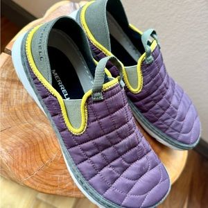 Merrell Hut Moc women’s size 8 moccasins NEW purple yellow